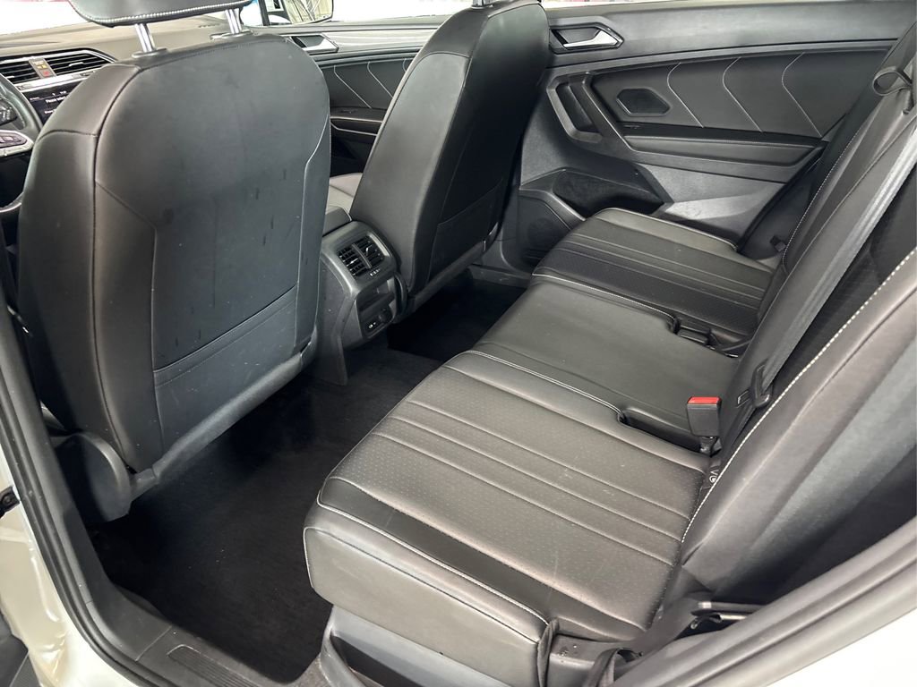 Used 2022 Volkswagen Tiguan SE image 10