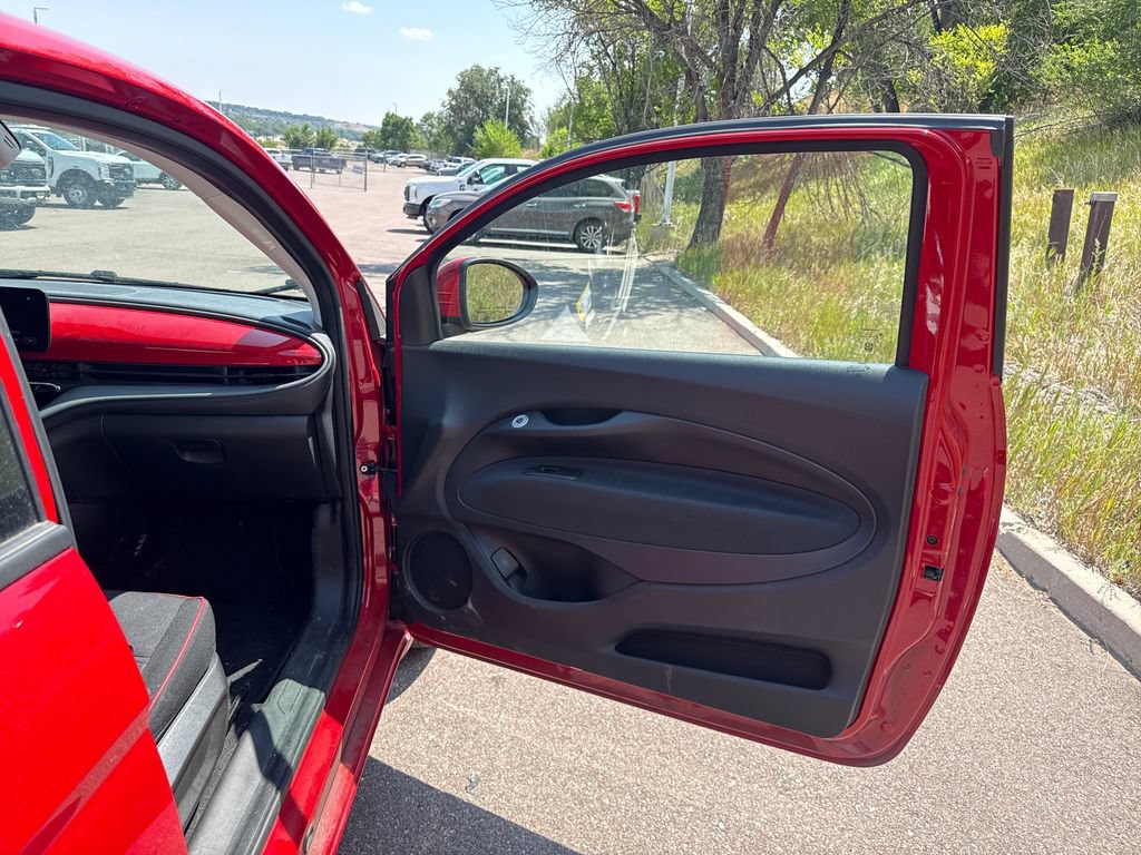 Used 2024 FIAT 500 e (RED) FWD image 18