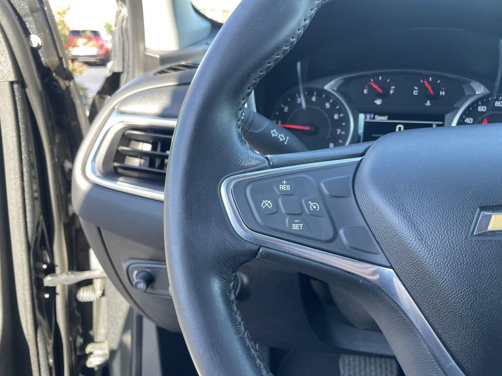 Used 2018 Chevrolet Equinox LT w/ Sun & Infotainment Package AWD/4WD image 17