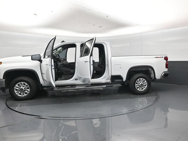 Used 2022 Chevrolet Silverado 2500 LT AWD/4WD image 49