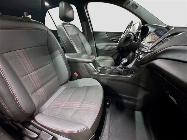 Used 2022 Chevrolet Equinox RS w/ Infotainment Package image 31