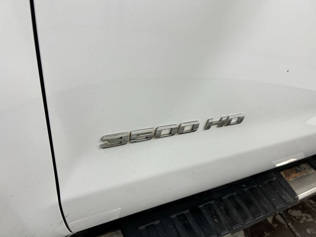 Used 2015 Chevrolet Silverado 3500 W/T AWD/4WD image 24