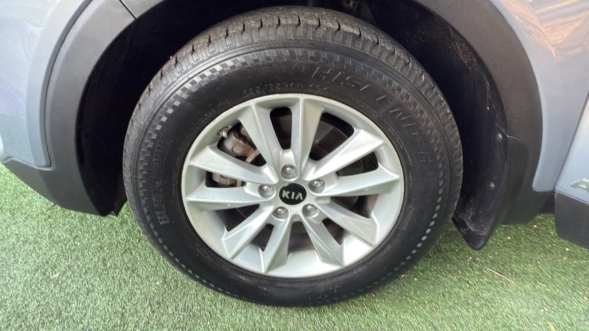 Used 2020 Kia Sorento LX AWD/4WD image 42
