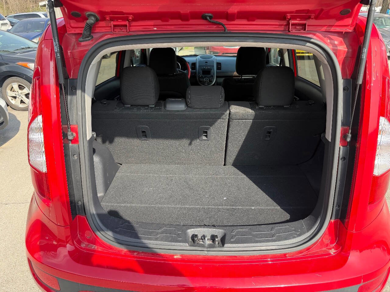 Used 2012 Kia Soul + w/ Audio Pkg image 13