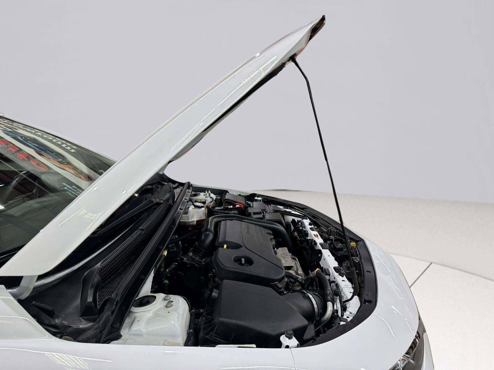 Used 2023 Chevrolet Malibu RS FWD image 63