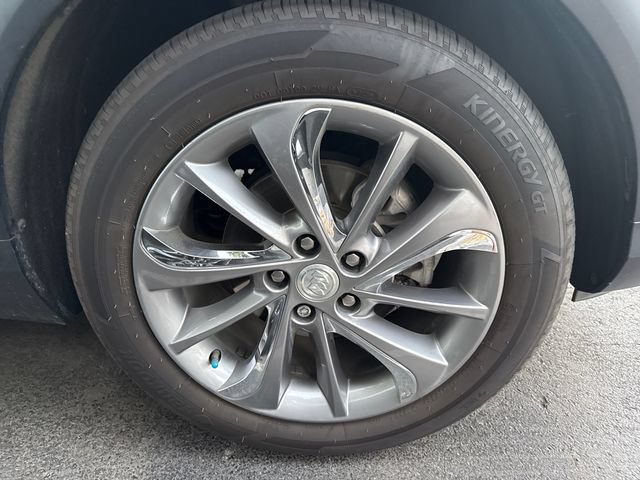 Used 2020 Buick Encore GX Essence w/ Experience Buick Package FWD video 2