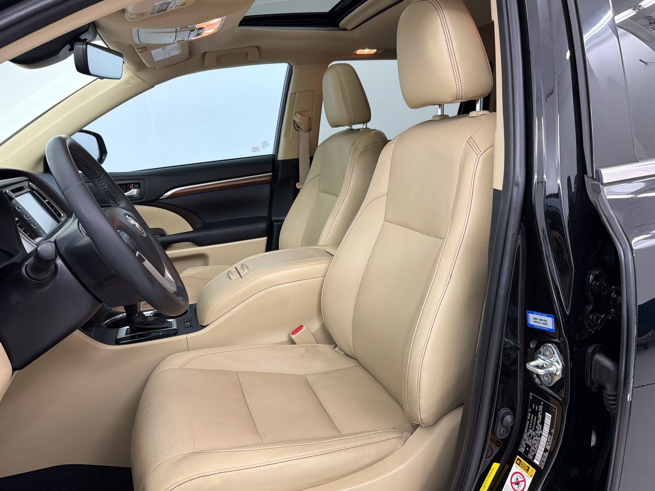 Used 2019 Toyota Highlander Limited FWD image 5