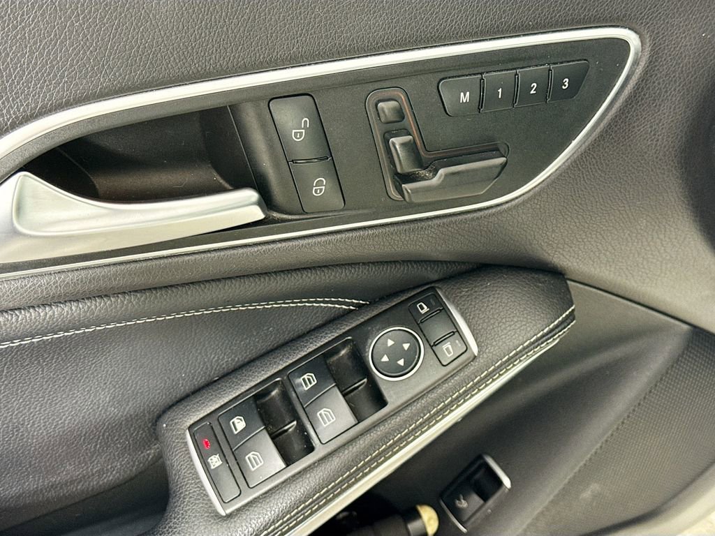 Used 2016 Mercedes-Benz CLA 250 image 17