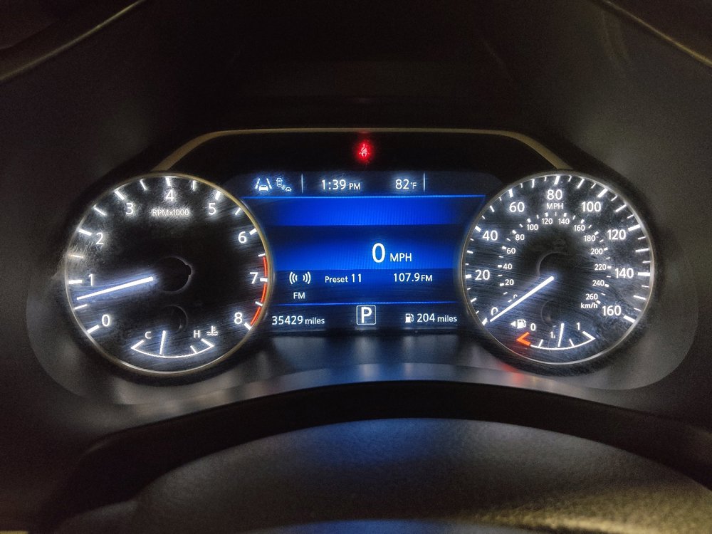 Used 2023 Nissan Murano SV image 23