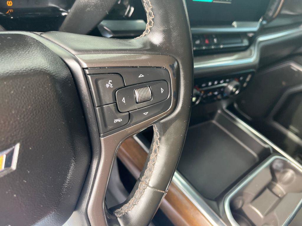 Used 2024 Chevrolet Silverado 3500 High Country w/ High Country Premium Package AWD/4WD image 12