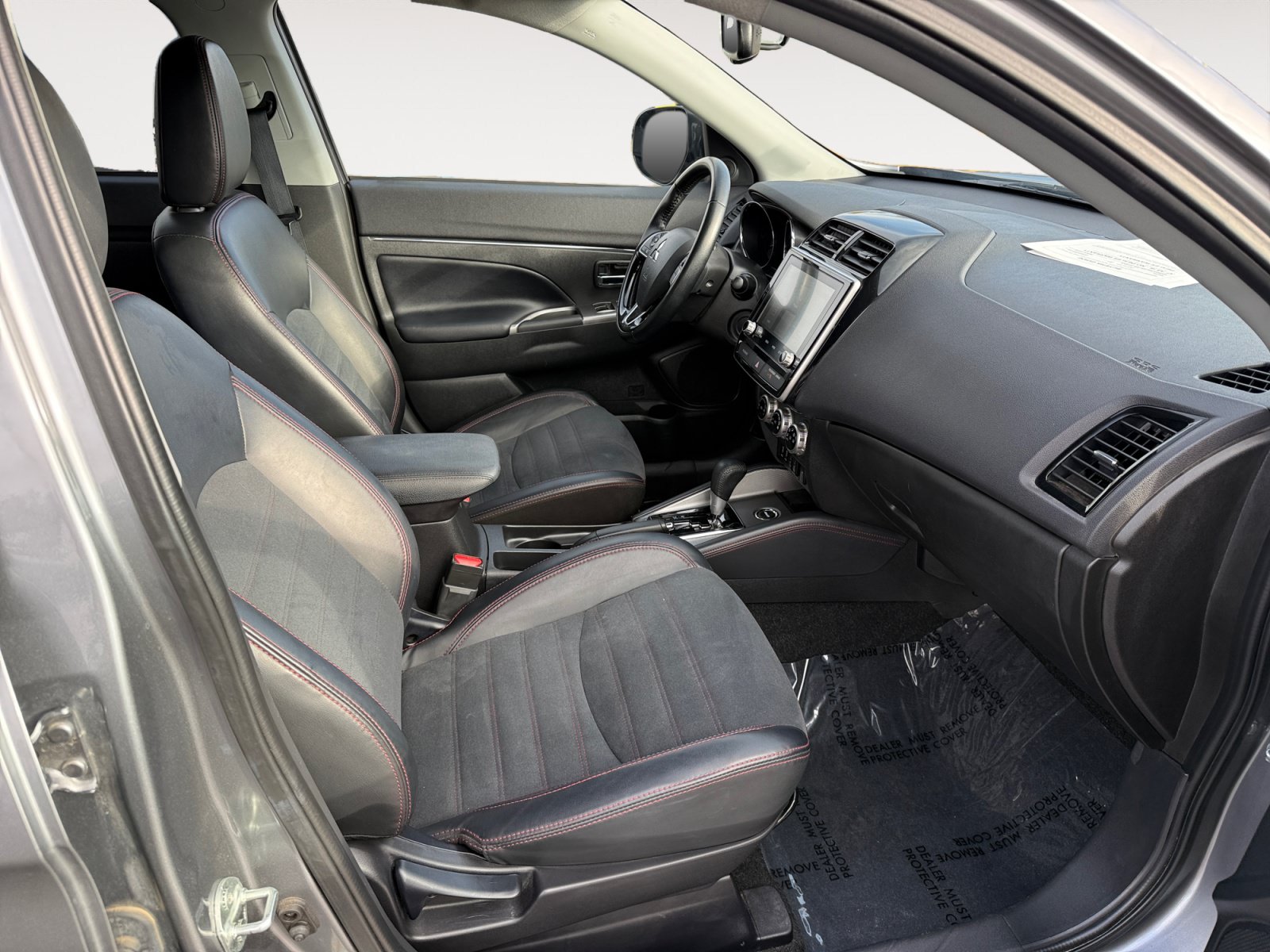 Used 2024 Mitsubishi Outlander Sport SE AWD/4WD image 19
