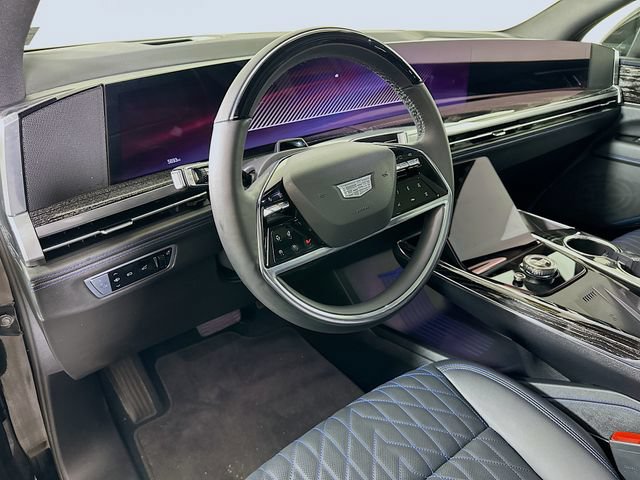 New 2025 Cadillac Escalade IQ Luxury 1 w/ Smart Trailering package AWD/4WD image 7