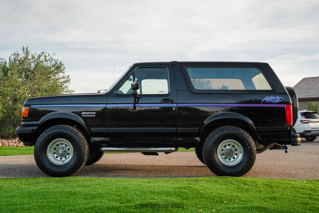 Used 1991 Ford Bronco AWD/4WD image 3