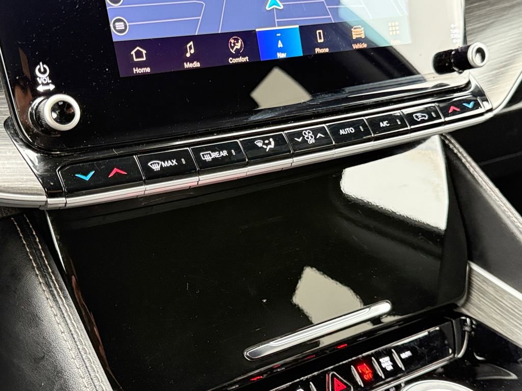 Used 2024 Jeep Wagoneer L Series II w/ Flexible Seating Group image 17