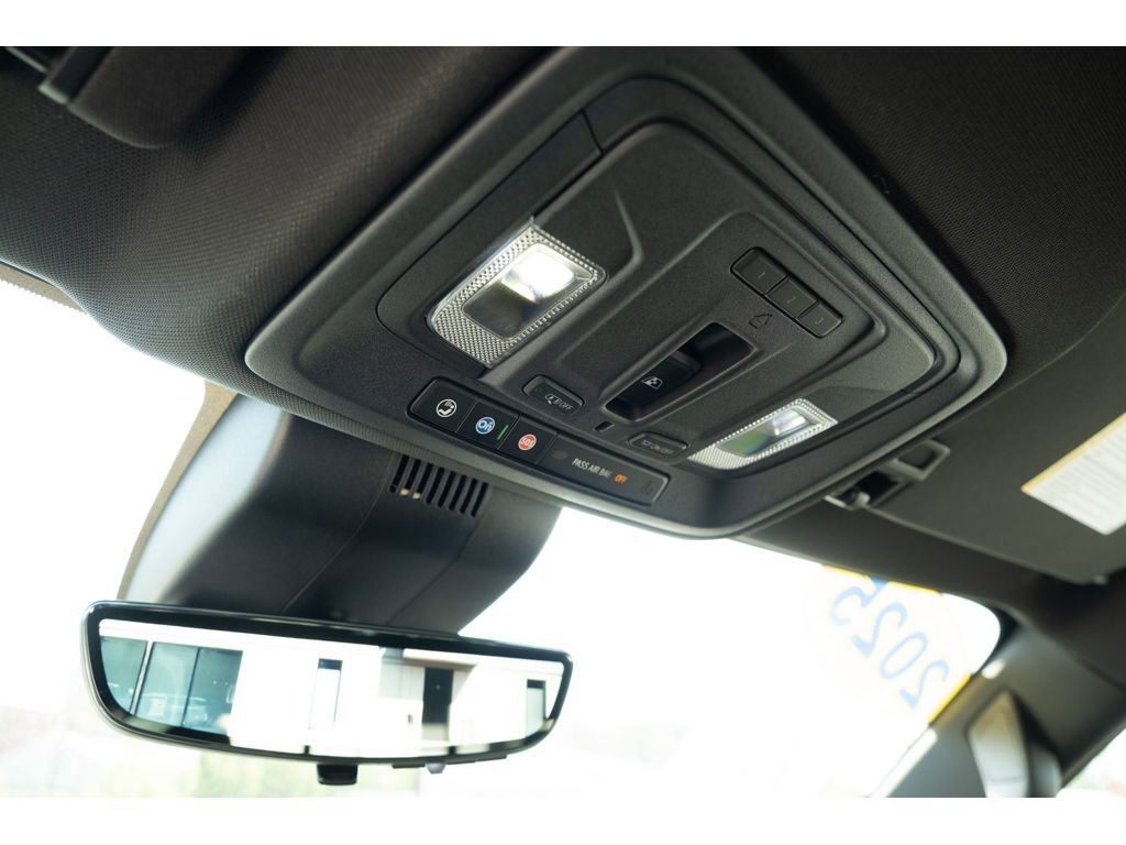 Used 2025 GMC Sierra 1500 AT4 w/ AT4 Premium Package image 31