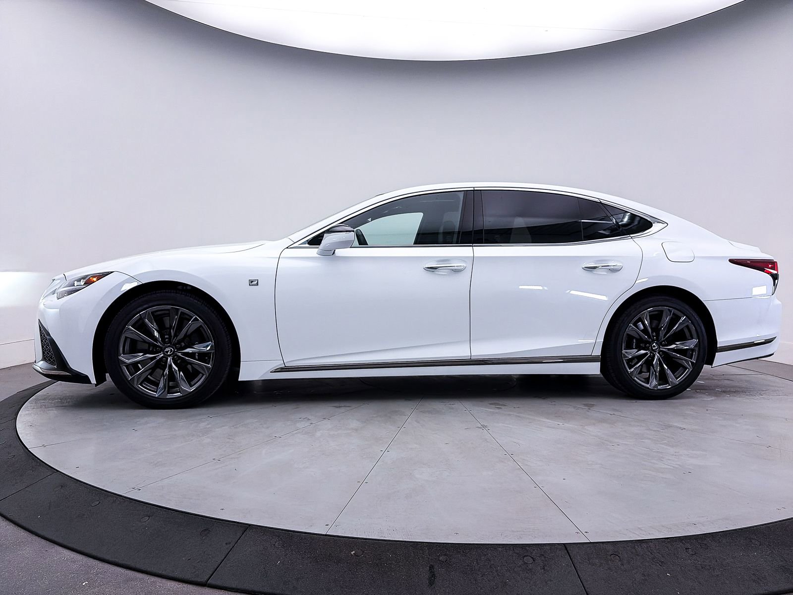 Used 2023 Lexus LS 500 F Sport w/ Cold Weather Package (CK) image 46