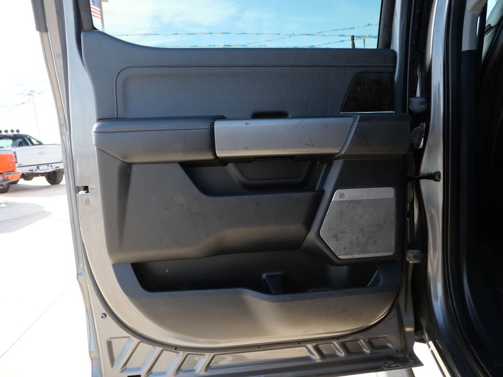 Used 2025 Ford F250 Lariat w/ FX4 Off-Road Package AWD/4WD image 13