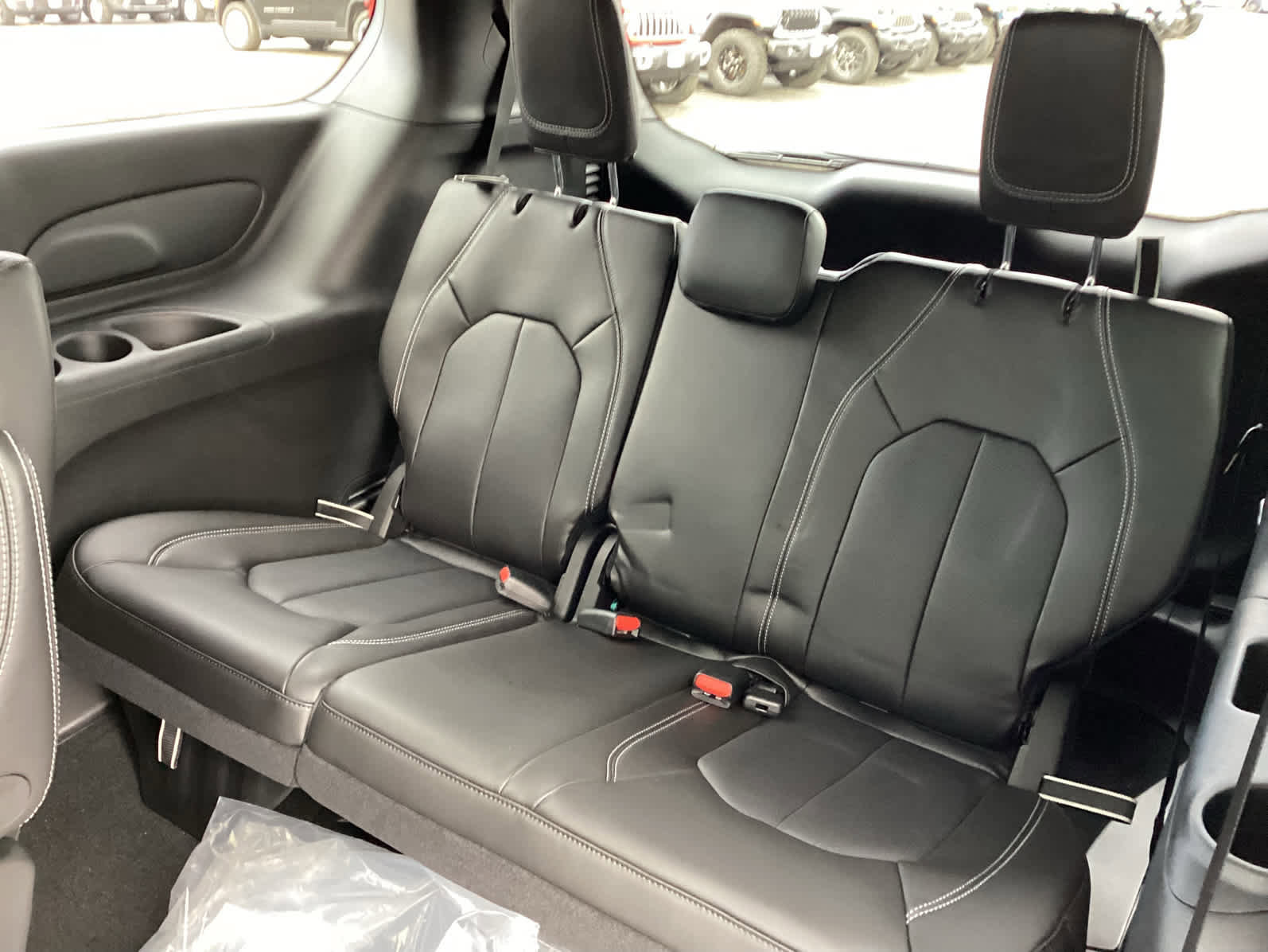 New 2026 Chrysler Pacifica Select image 13