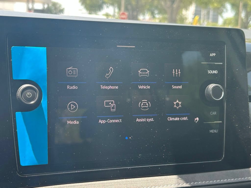 New 2026 Volkswagen Taos SE FWD image 16