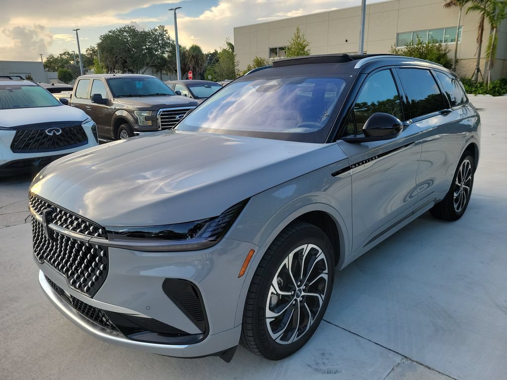 New 2026 Lincoln Nautilus Reserve AWD/4WD image 4