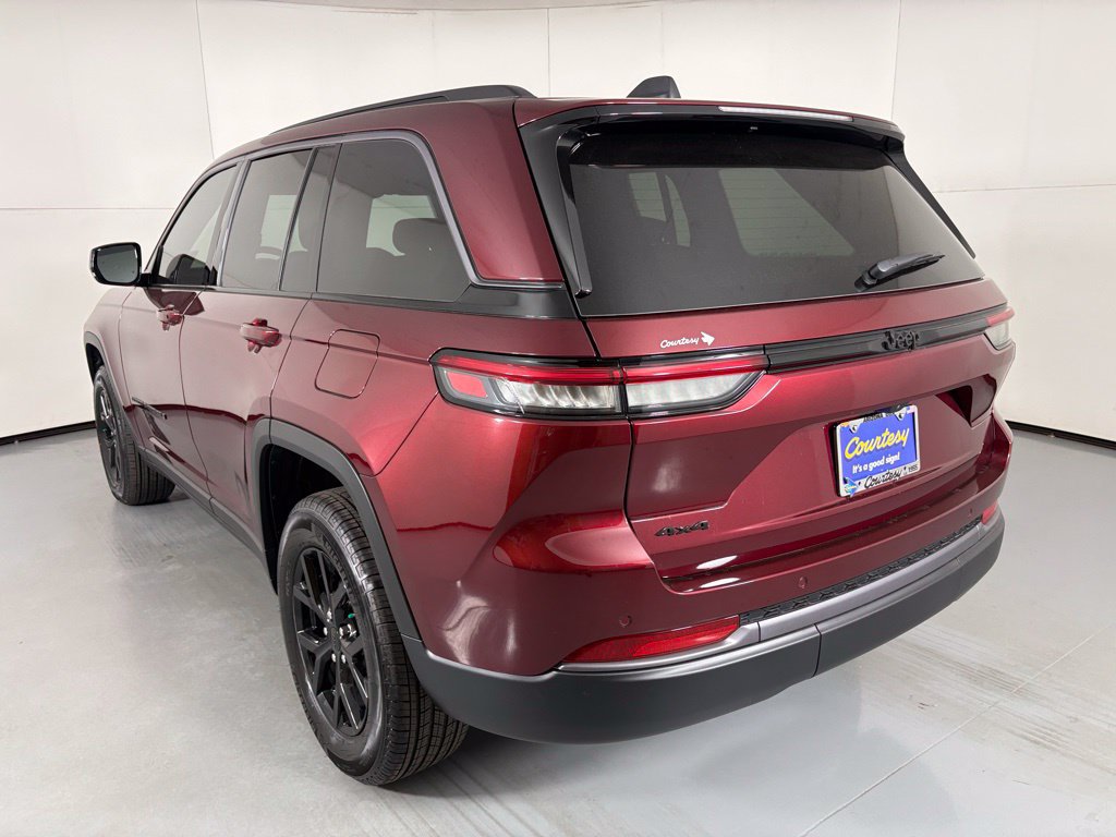 New 2026 Jeep Grand Cherokee Altitude AWD/4WD image 6