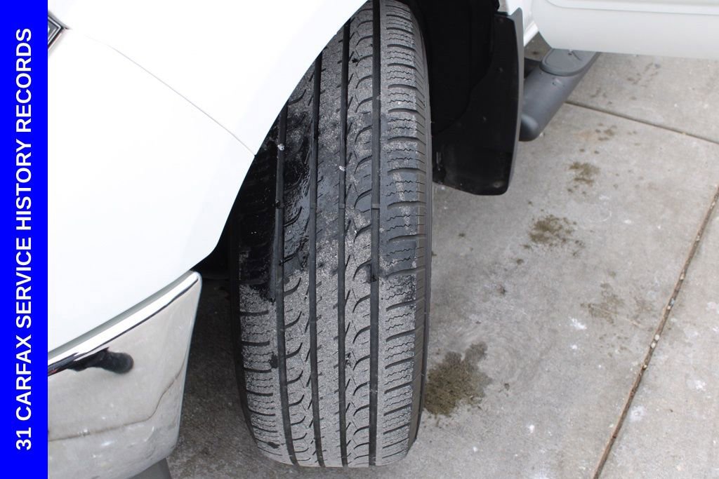 Used 2019 Nissan Frontier SL AWD/4WD image 12