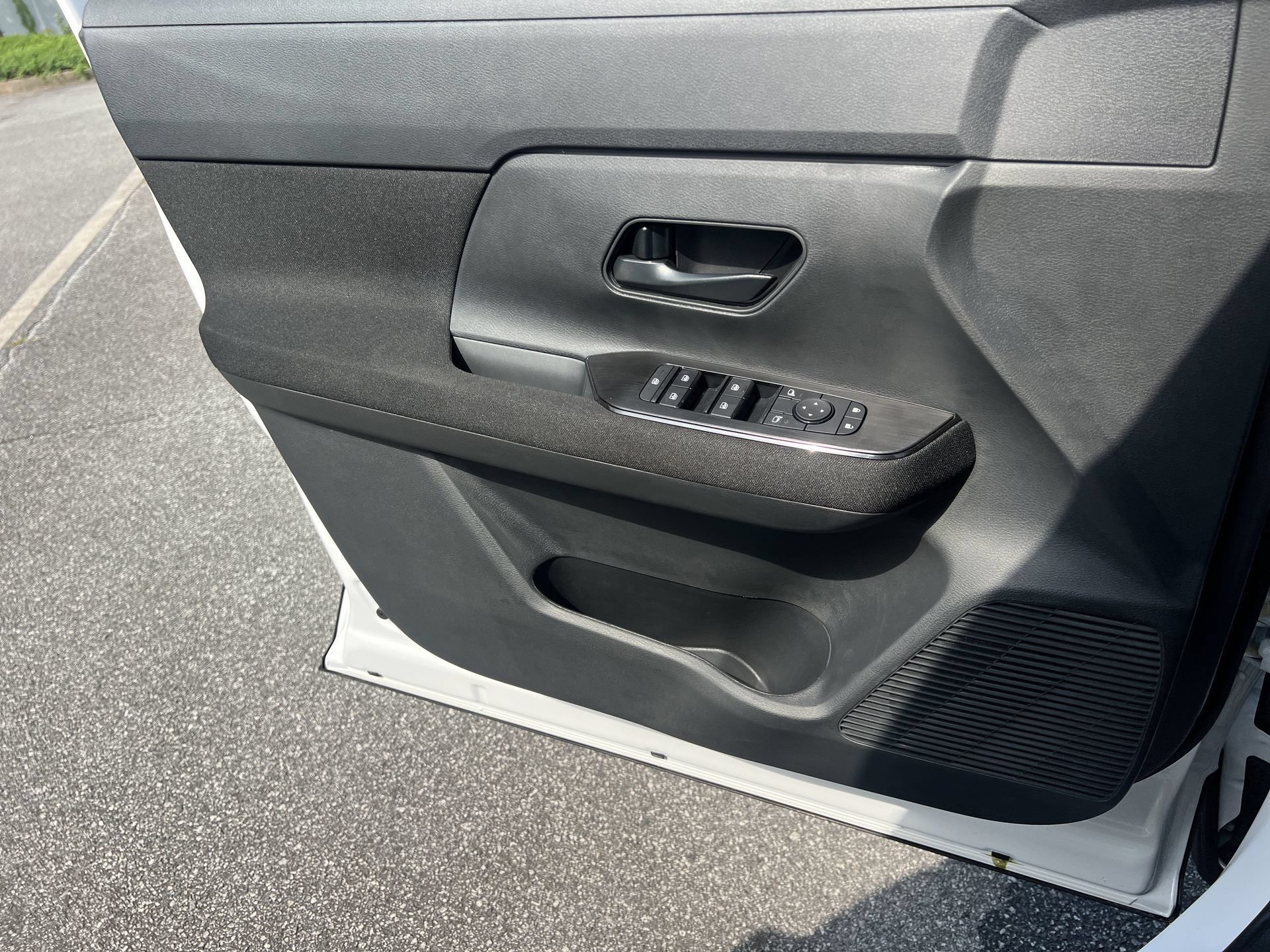 New 2026 Nissan Kicks S FWD image 13