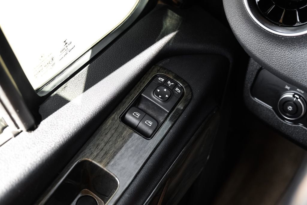 Used 2020 Mercedes-Benz Sprinter 3500 w/ Windows All Around Package image 64