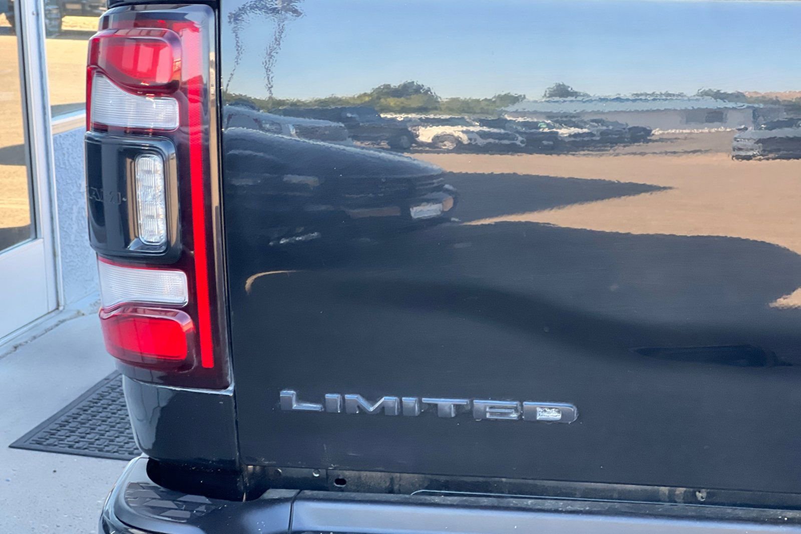 Used 2022 RAM 3500 Limited image 27