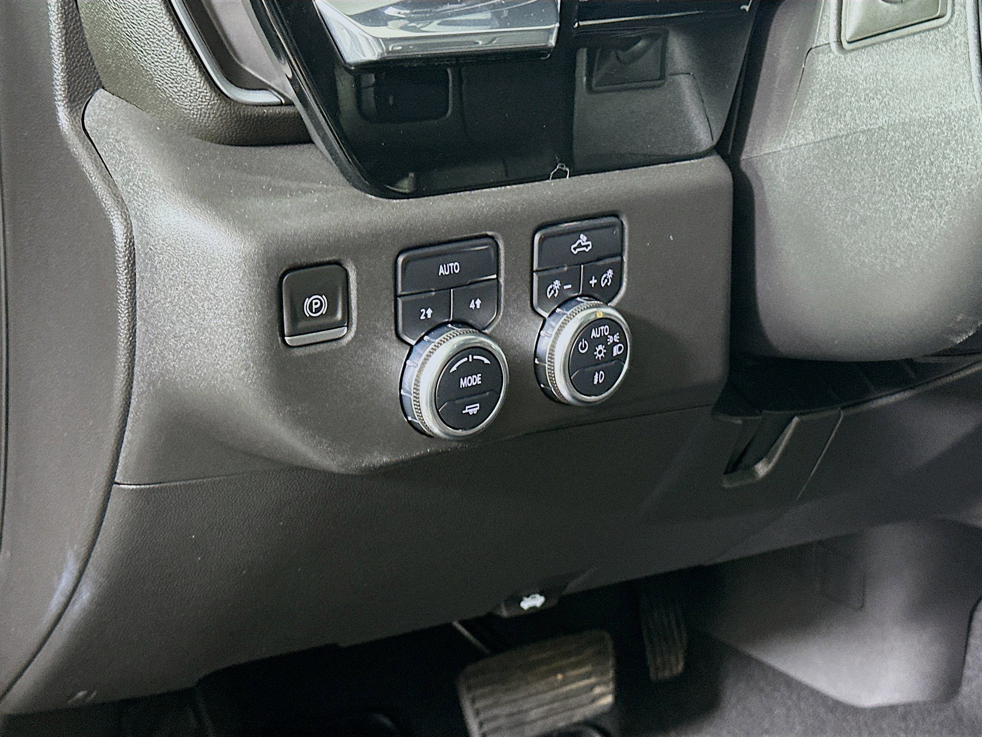 Used 2023 GMC Sierra 1500 Elevation image 16