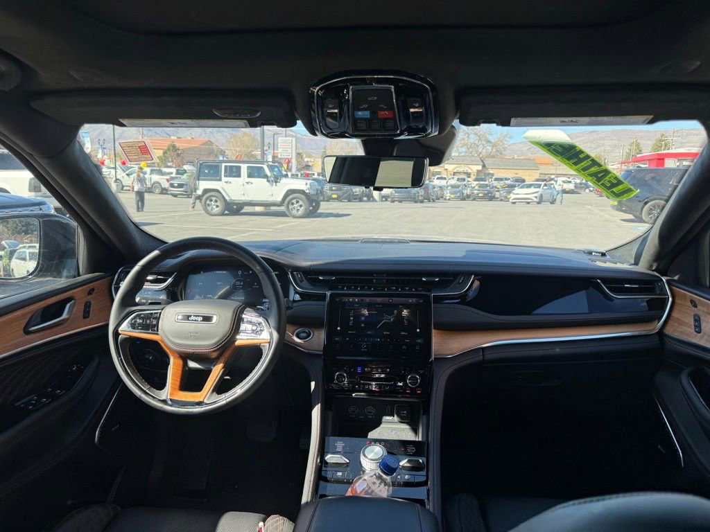 Used 2023 Jeep Grand Cherokee Summit image 17