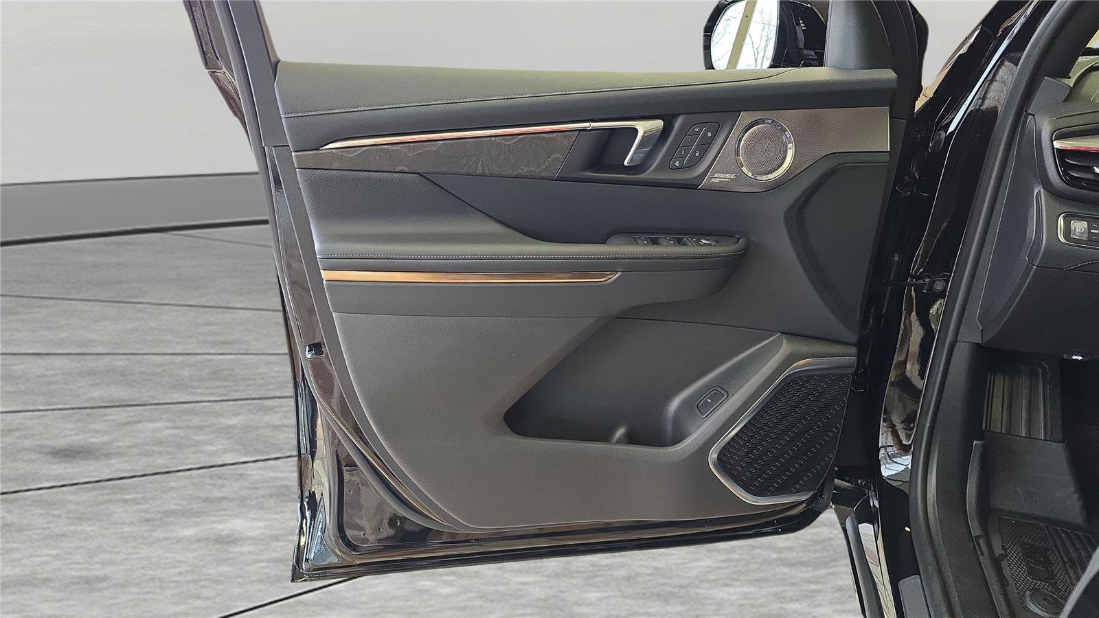 New 2026 Buick Enclave Avenir w/ Super Cruise Package image 12