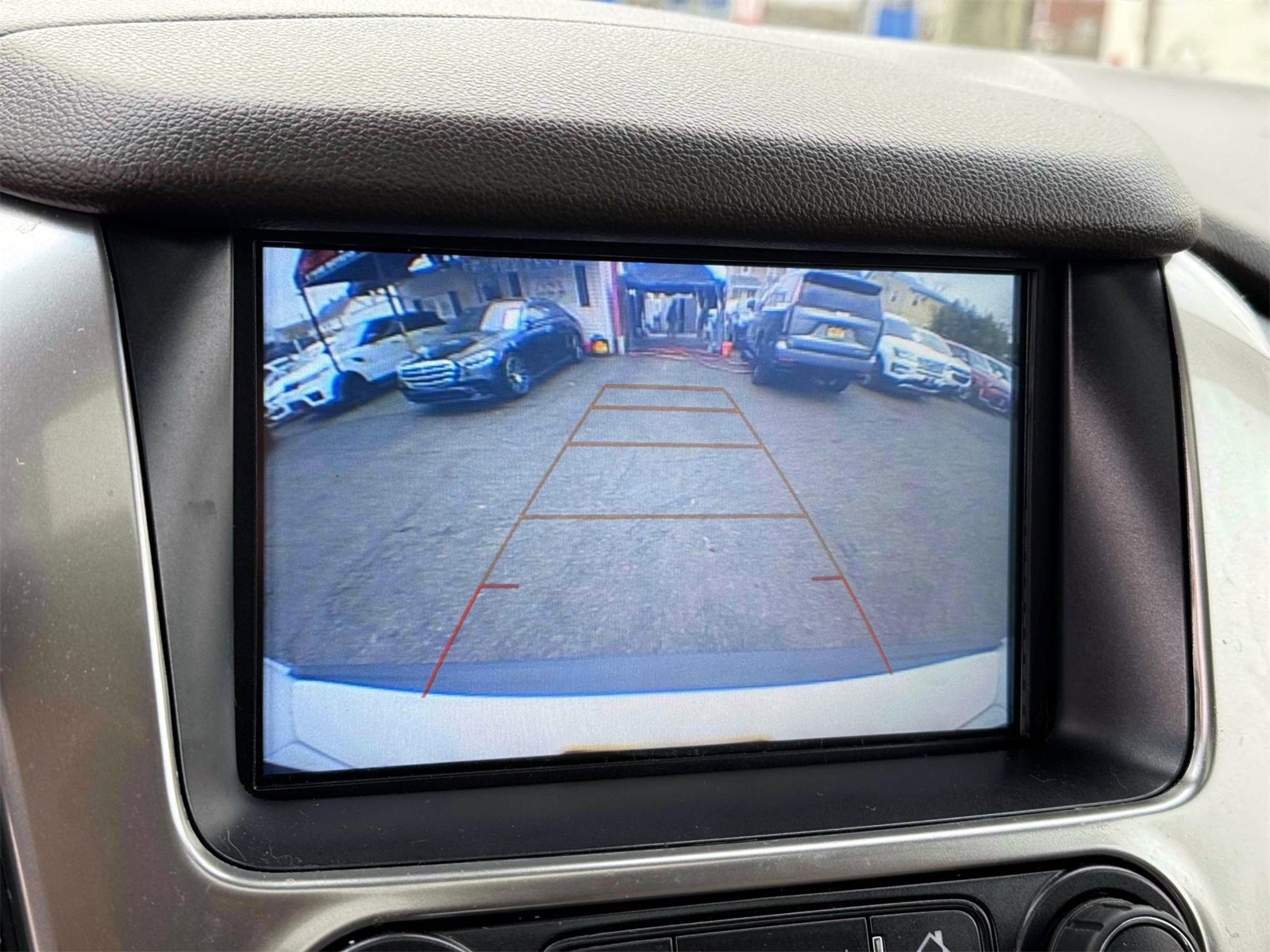 Used 2019 Chevrolet Tahoe LT image 16