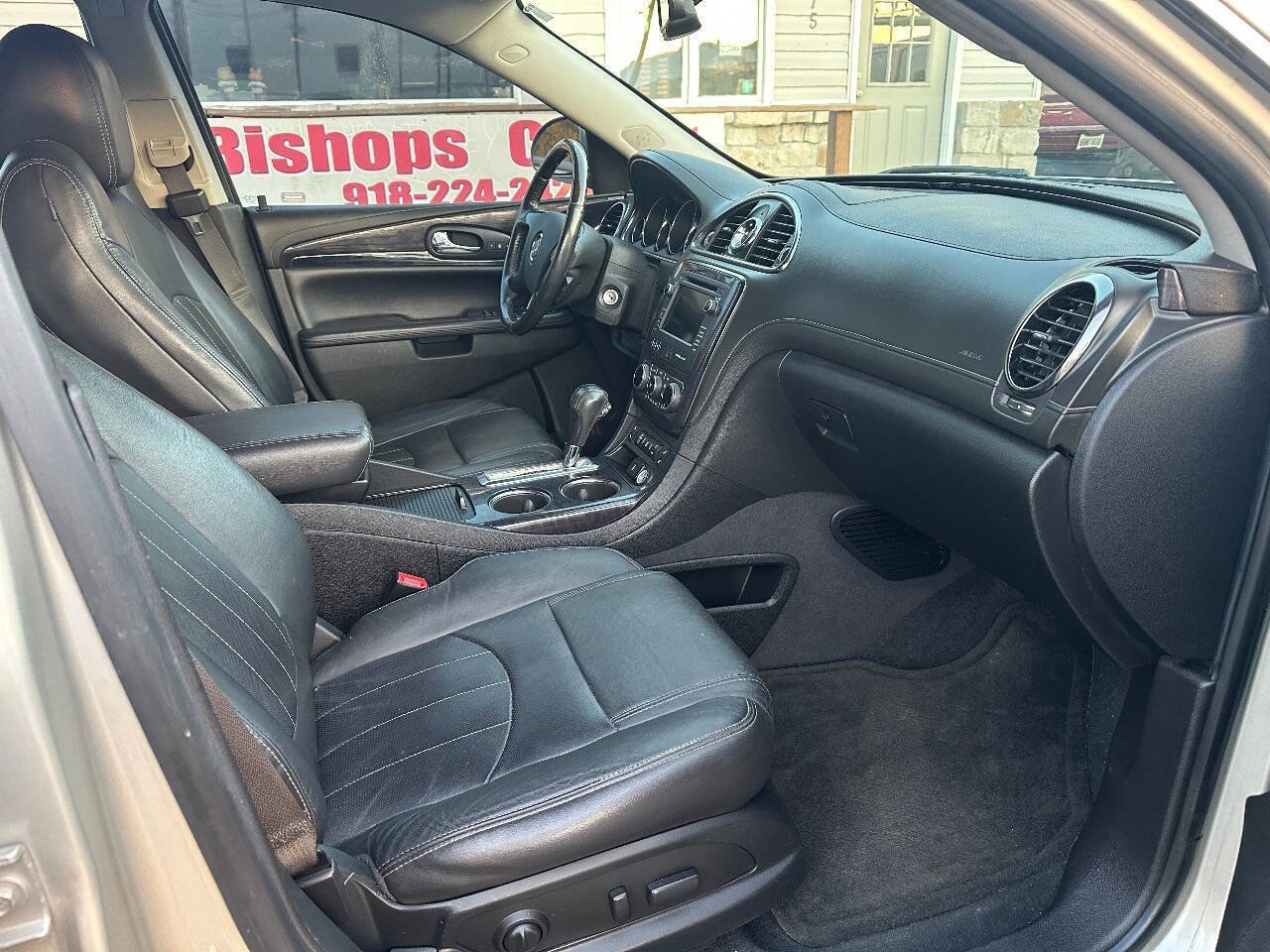 Used 2017 Buick Enclave Leather image 10