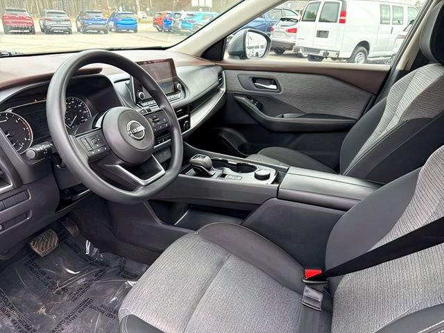 Used 2023 Nissan Rogue SV AWD/4WD image 16