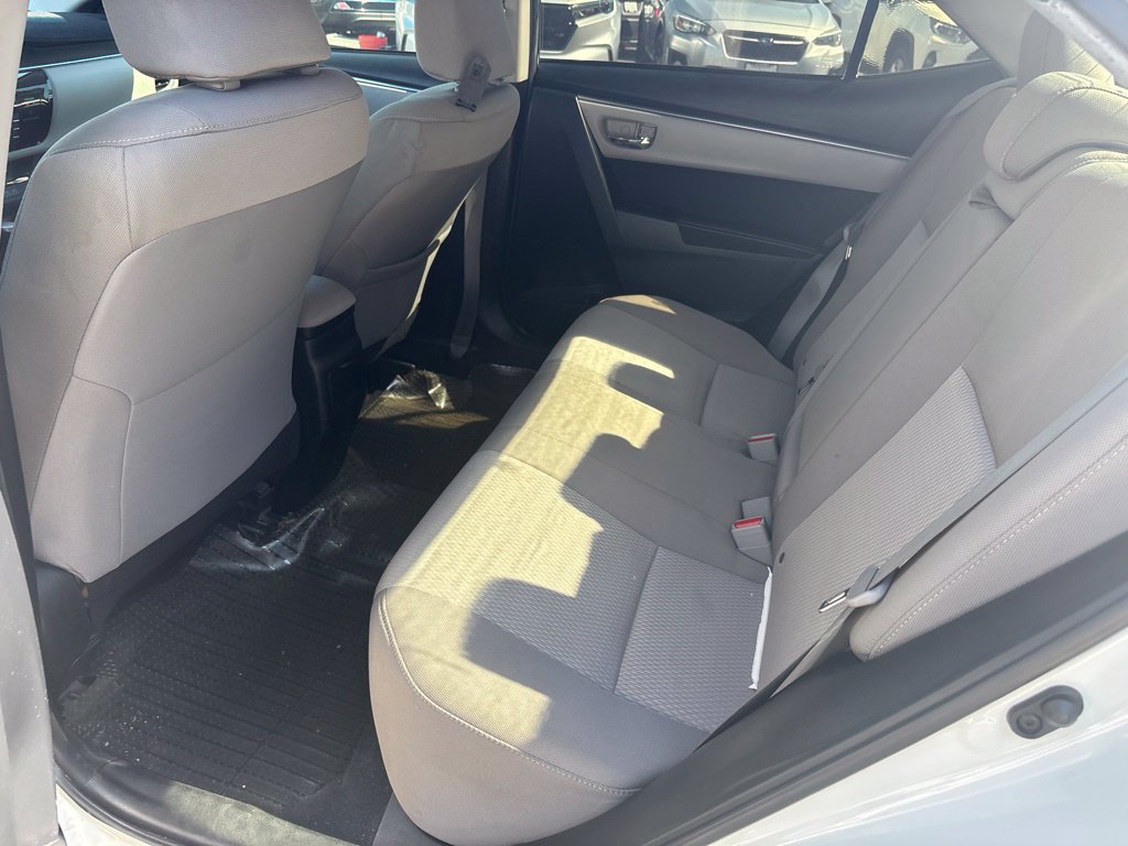Used 2015 Toyota Corolla LE FWD image 10