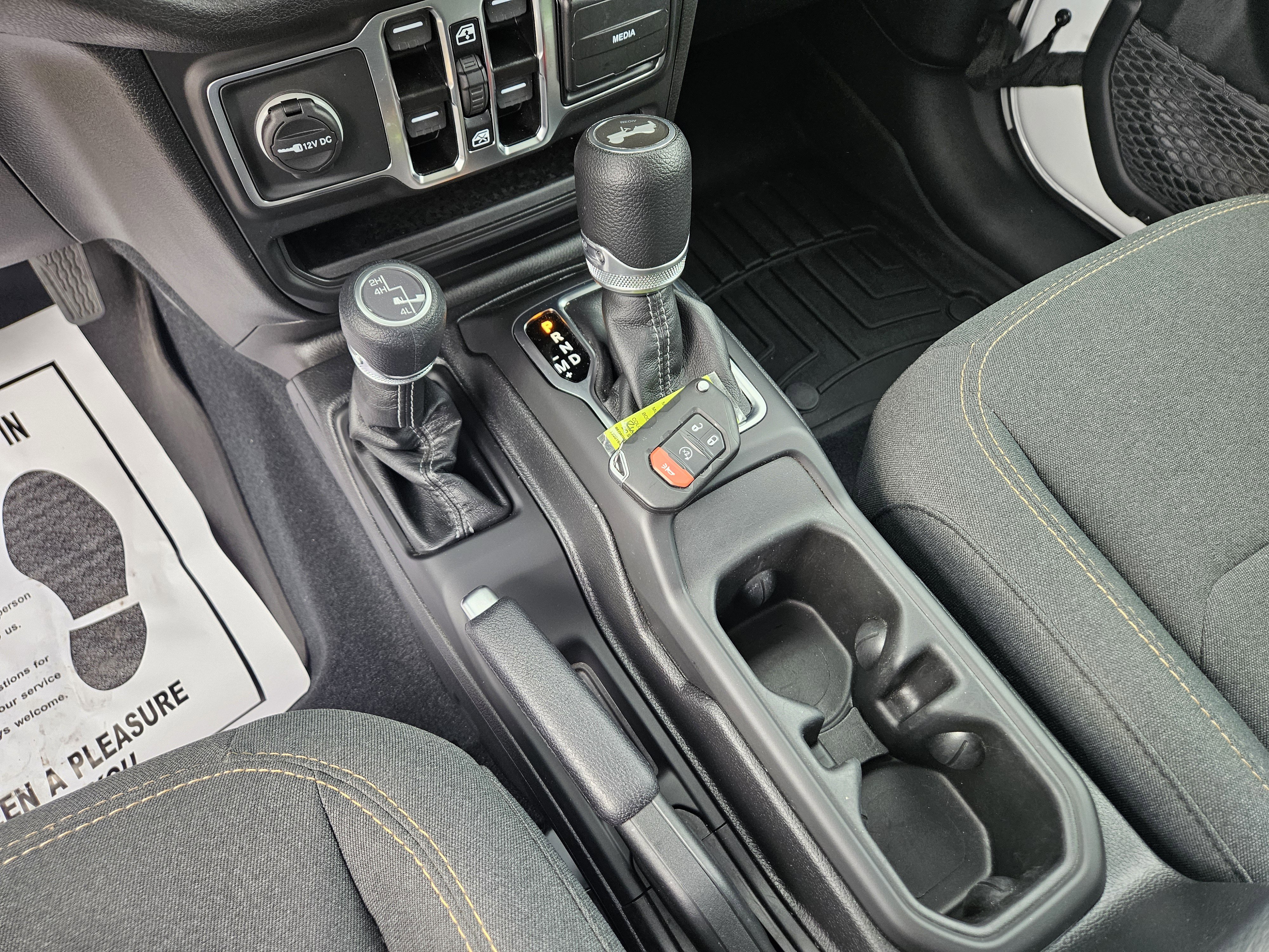 Used 2024 Jeep Wrangler Sport S image 20