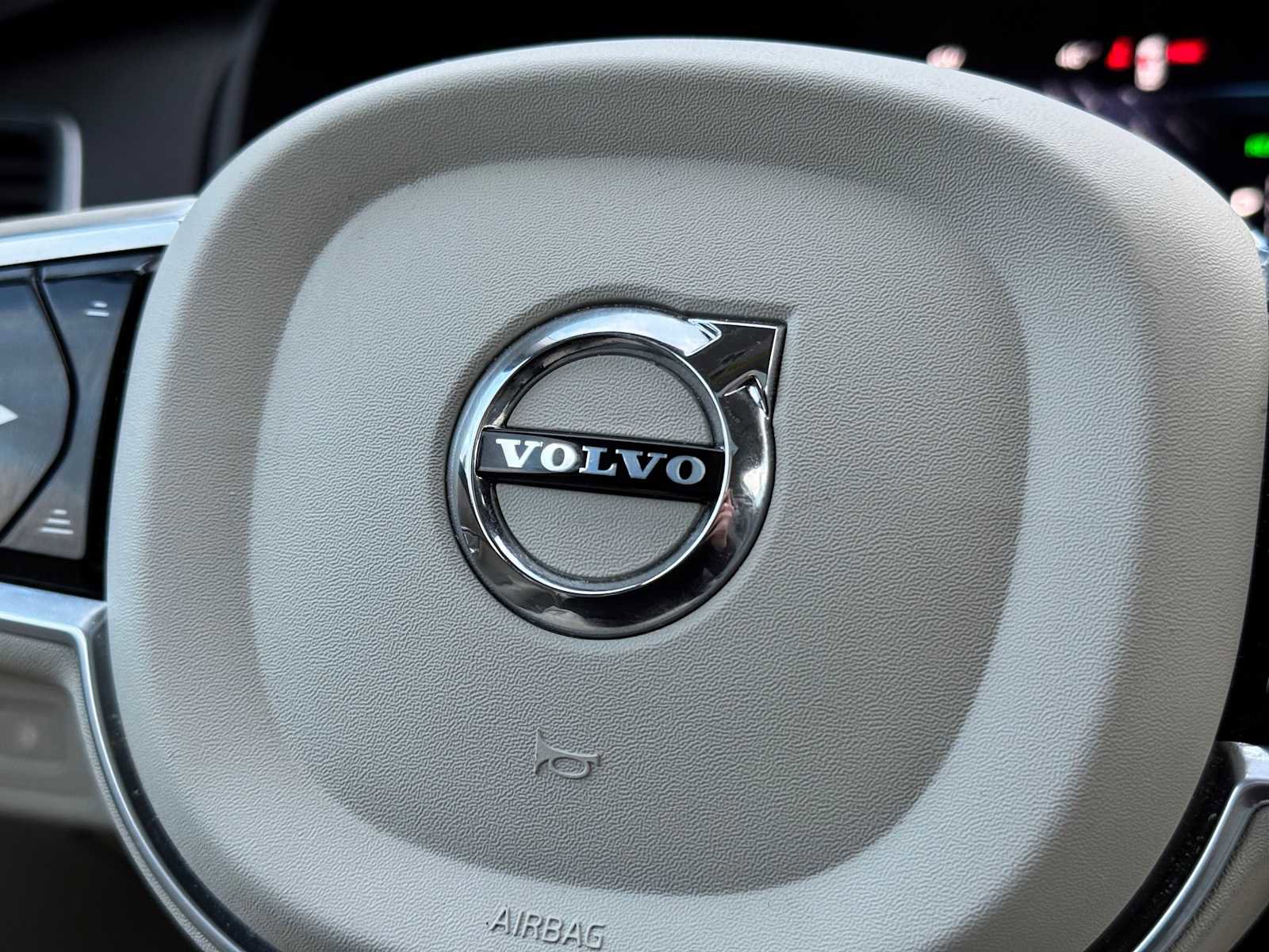 Certified 2023 Volvo XC90 T8 Core w/ Protection Package Premier image 30