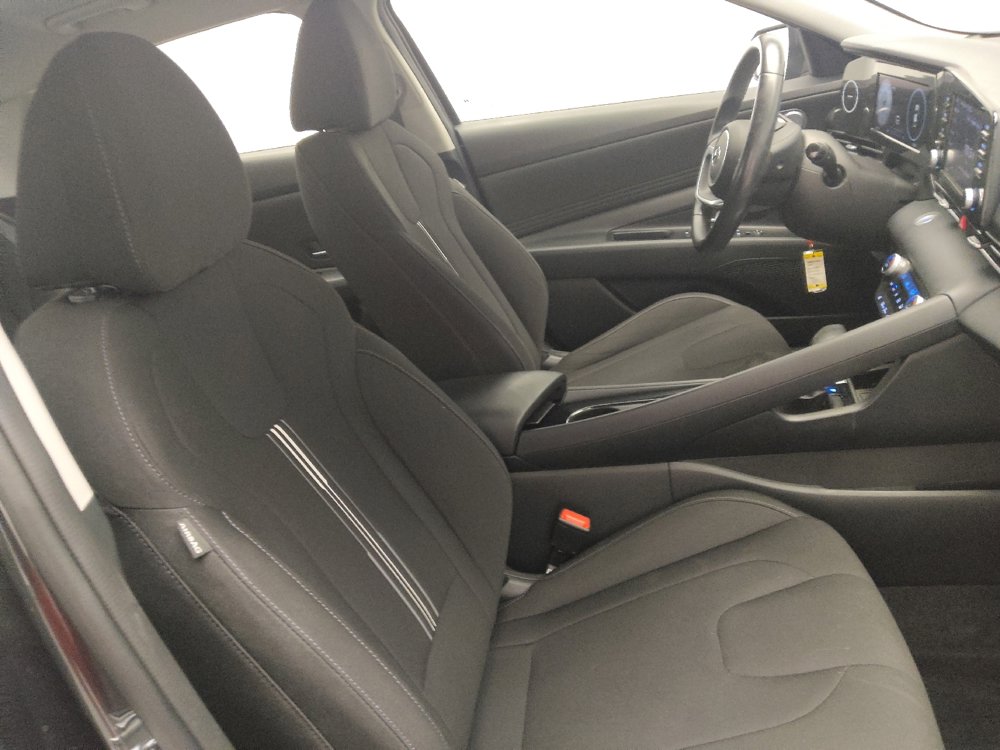Used 2021 Hyundai Elantra SEL w/ Convenience Package FWD image 21