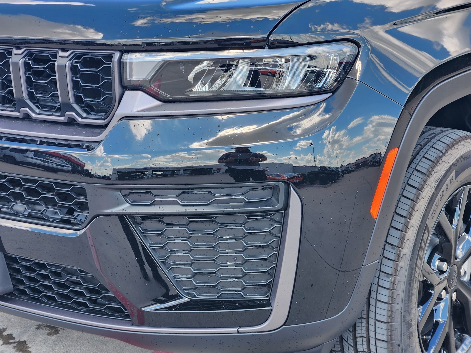 New 2026 Jeep Grand Cherokee L 2WD image 9