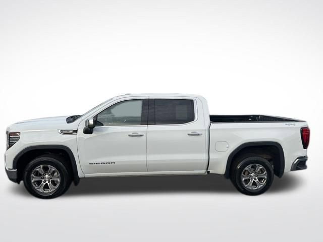 Used 2024 GMC Sierra 1500 SLT image 3
