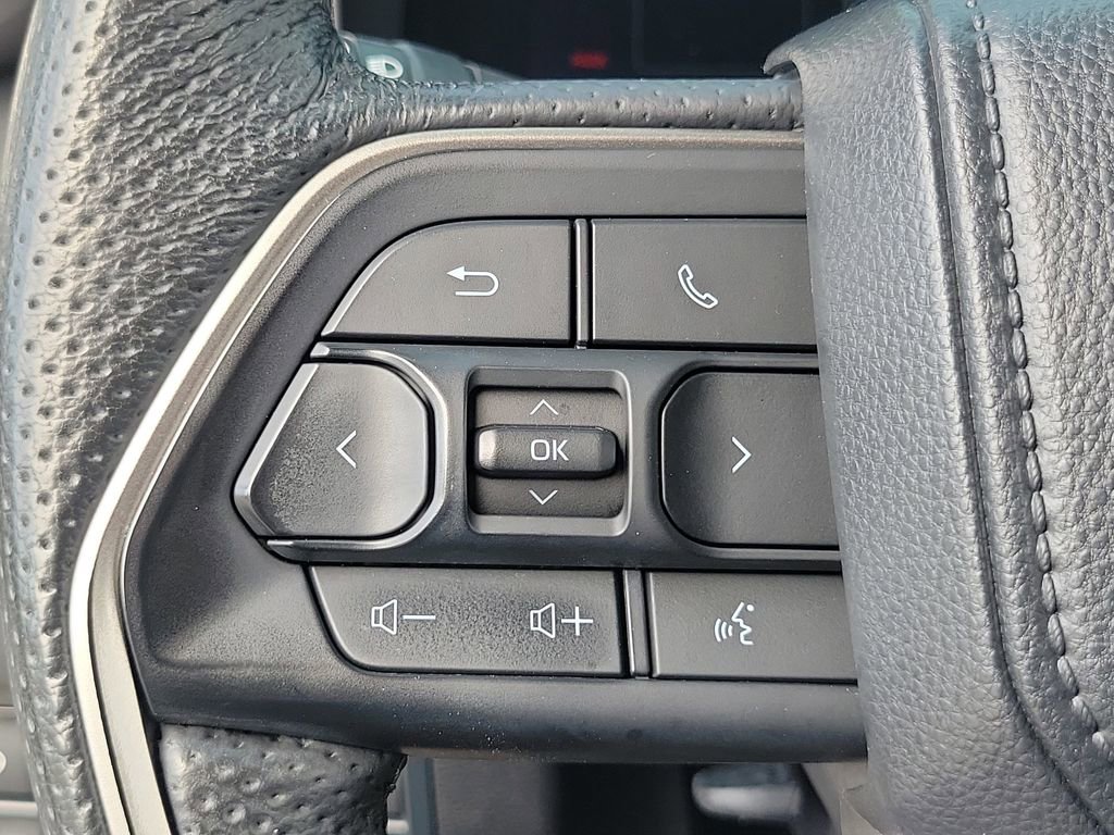 Used 2025 Toyota Tundra Limited image 5