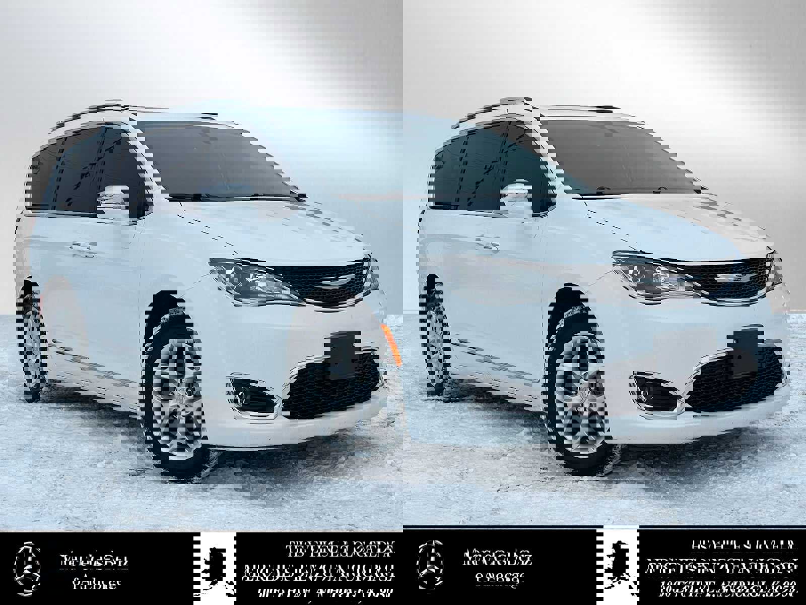 Used 2020 Chrysler Pacifica Limited image 1