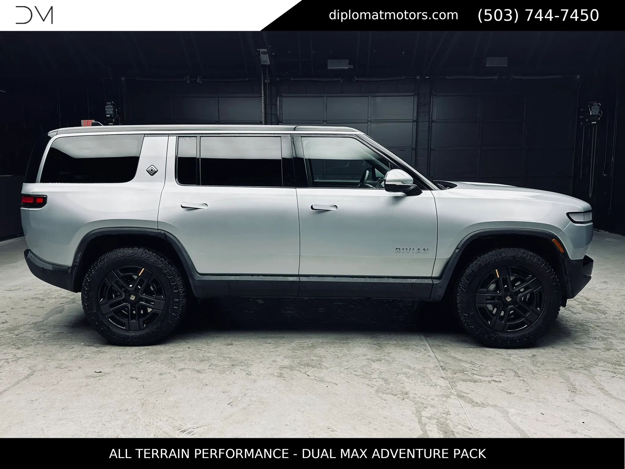 Used 2024 Rivian R1S Adventure image 8