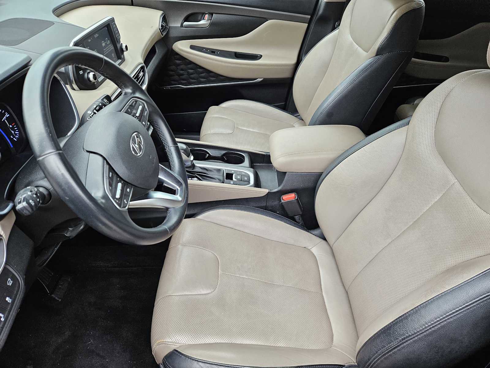 Used 2020 Hyundai Santa Fe SEL image 13