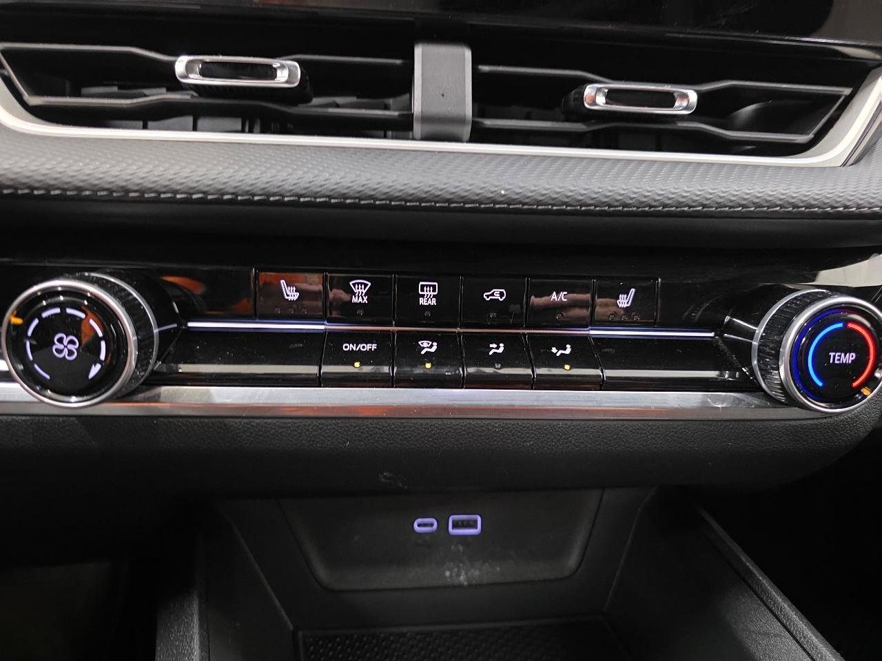 Used 2025 Chevrolet Equinox LT image 57