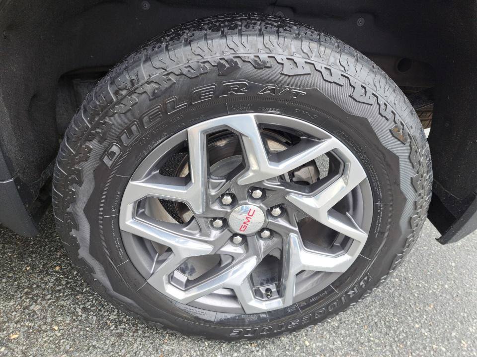 Used 2023 GMC Sierra 1500 SLT w/ SLT Premium Package AWD/4WD image 21