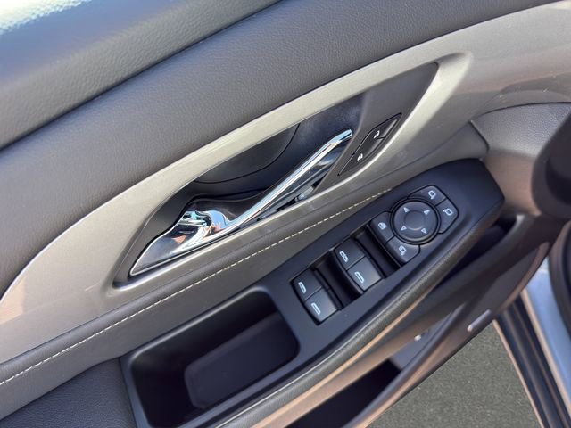 Used 2023 Chevrolet Traverse LT w/ LT Premium Package image 10