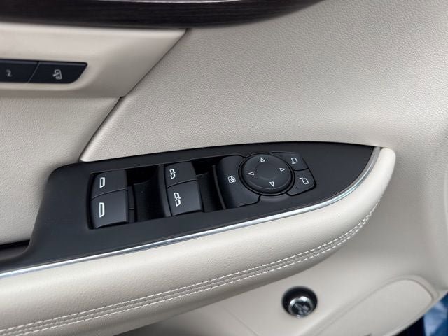 Used 2023 Buick Envision Avenir AWD/4WD image 9
