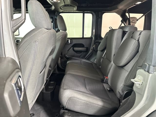 Used 2023 Jeep Wrangler Unlimited w/ Cold Weather Group image 25